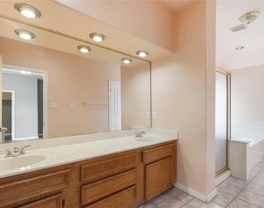 915 Vargas Rd - Photo Thumbnail 19