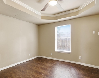 915 Vargas Rd - Photo Thumbnail 22