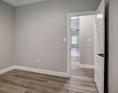 121 S Kanaio Dr - Photo Thumbnail 34