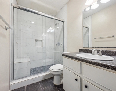 11104 Applewood Dr - Photo Thumbnail 6