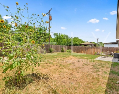 1600 Cliffbrake Way - Photo Thumbnail 35
