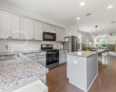 1600 Cliffbrake Way - Photo Thumbnail 15