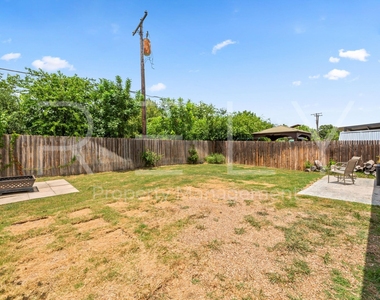 1600 Cliffbrake Way - Photo Thumbnail 36