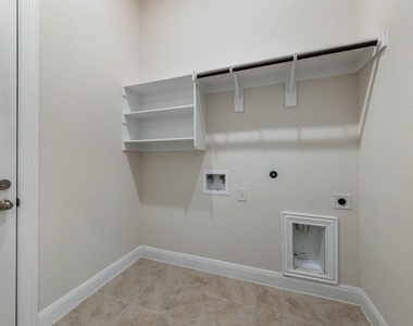 320 Coral Gate Trl - Photo Thumbnail 31