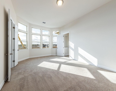 320 Coral Gate Trl - Photo Thumbnail 18