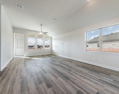 320 Coral Gate Trl - Photo Thumbnail 12