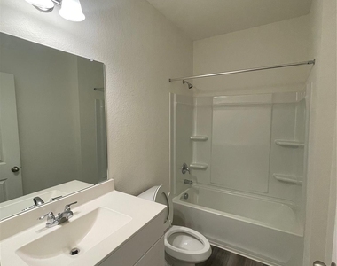 190 Light Timber Rd - Photo Thumbnail 10