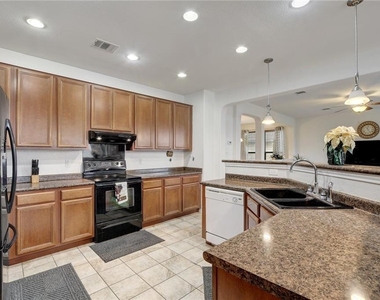 356 Matthews Ln - Photo Thumbnail 8