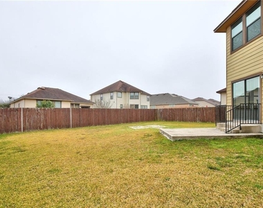 356 Matthews Ln - Photo Thumbnail 2