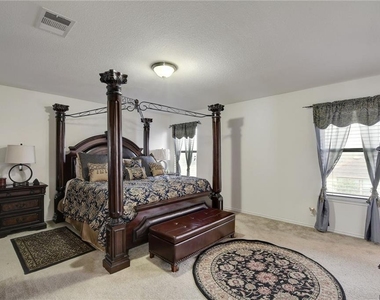 356 Matthews Ln - Photo Thumbnail 5