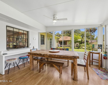 599 Alhambra Lane N - Photo Thumbnail 21