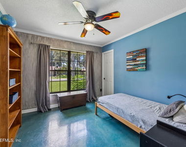599 Alhambra Lane N - Photo Thumbnail 29