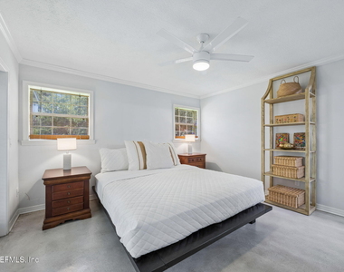 599 Alhambra Lane N - Photo Thumbnail 25