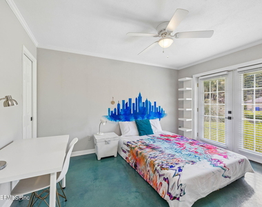 599 Alhambra Lane N - Photo Thumbnail 30