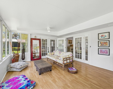 599 Alhambra Lane N - Photo Thumbnail 24