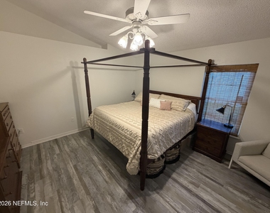 11058 Miata Court - Photo Thumbnail 16