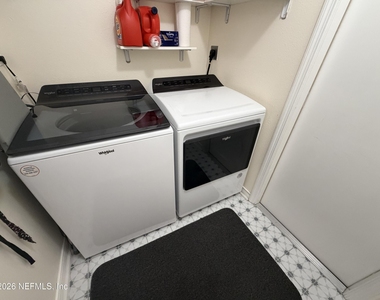 11058 Miata Court - Photo Thumbnail 15