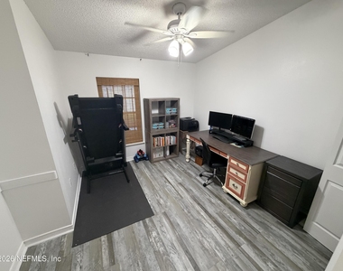 11058 Miata Court - Photo Thumbnail 20