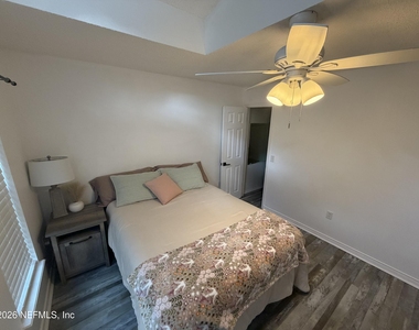 11058 Miata Court - Photo Thumbnail 7