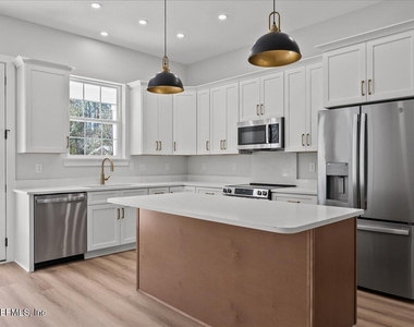 543 Palmetto Bluff Rd Road - Photo Thumbnail 10