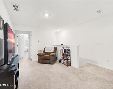 35 Carmella Court - Photo Thumbnail 9