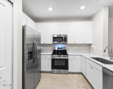 35 Carmella Court - Photo Thumbnail 6