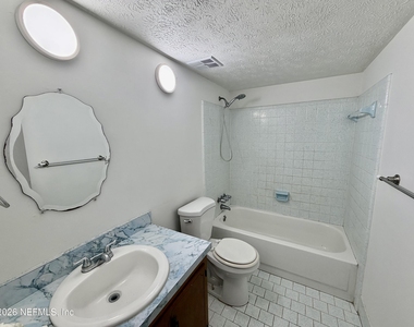 1745 Patricia Lane - Photo Thumbnail 9