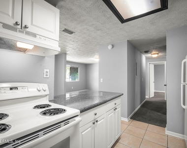 5153 Seaboard Avenue - Photo Thumbnail 15