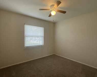 11432 Skipjack Way S - Photo Thumbnail 17