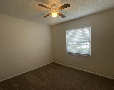 11432 Skipjack Way S - Photo Thumbnail 16