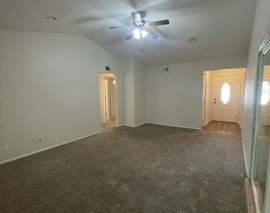 11432 Skipjack Way S - Photo Thumbnail 9