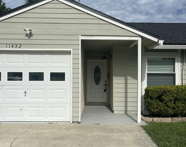 11432 Skipjack Way S - Photo Thumbnail 1
