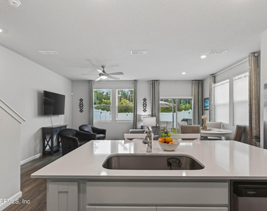 14532 Macadamia Lane - Photo Thumbnail 8