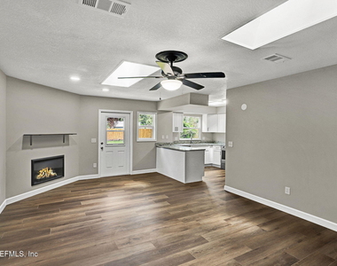 12522 Macaw Drive - Photo Thumbnail 20