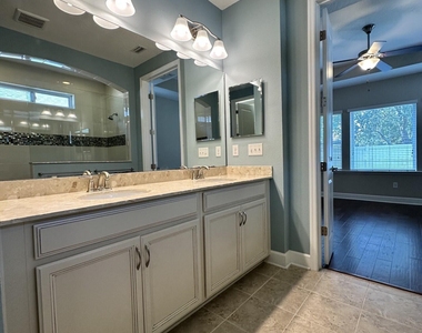 247 Paradise Valley Drive - Photo Thumbnail 11