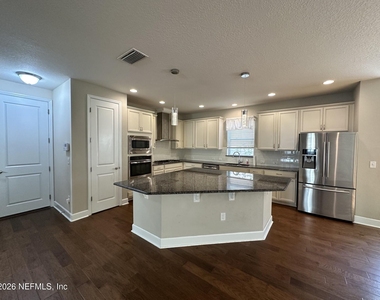247 Paradise Valley Drive - Photo Thumbnail 2