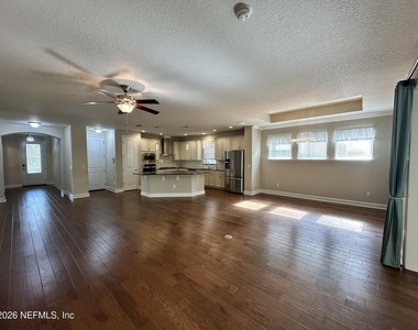 247 Paradise Valley Drive - Photo Thumbnail 7