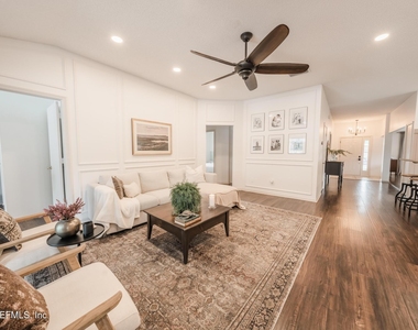 511 Chancellor Drive - Photo Thumbnail 14