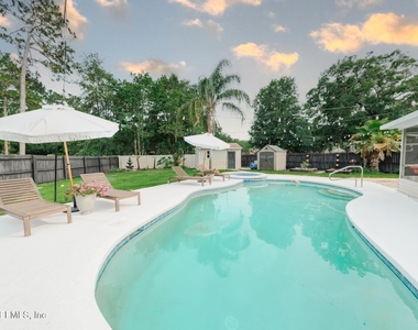 511 Chancellor Drive - Photo Thumbnail 1