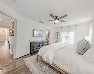 511 Chancellor Drive - Photo Thumbnail 28