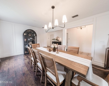 511 Chancellor Drive - Photo Thumbnail 6