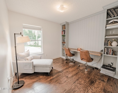 511 Chancellor Drive - Photo Thumbnail 25