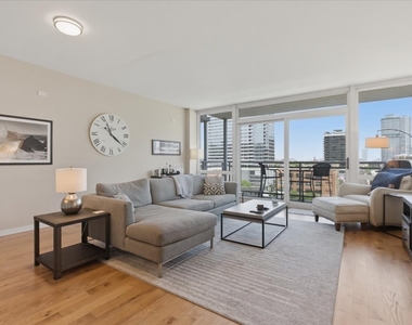 757 N Orleans Street - Photo Thumbnail 1