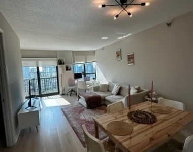 400 N La Salle Drive - Photo Thumbnail 9