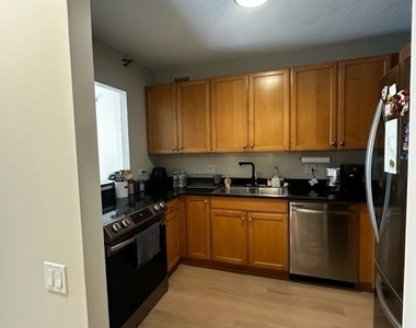 400 N La Salle Drive - Photo Thumbnail 10
