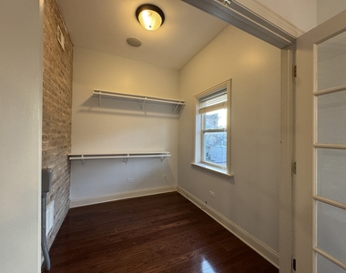 2244 W Homer Street - Photo Thumbnail 15