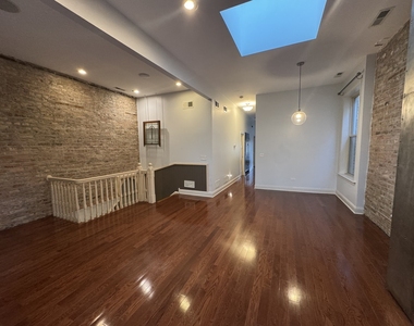 2244 W Homer Street - Photo Thumbnail 4