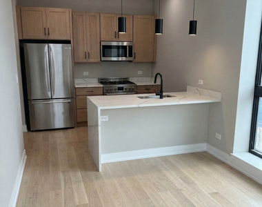 1073 W Polk Street - Photo Thumbnail 1