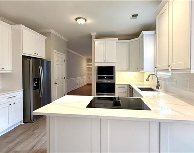 11175 Linbrook Lane - Photo Thumbnail 7