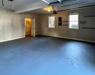 11175 Linbrook Lane - Photo Thumbnail 27